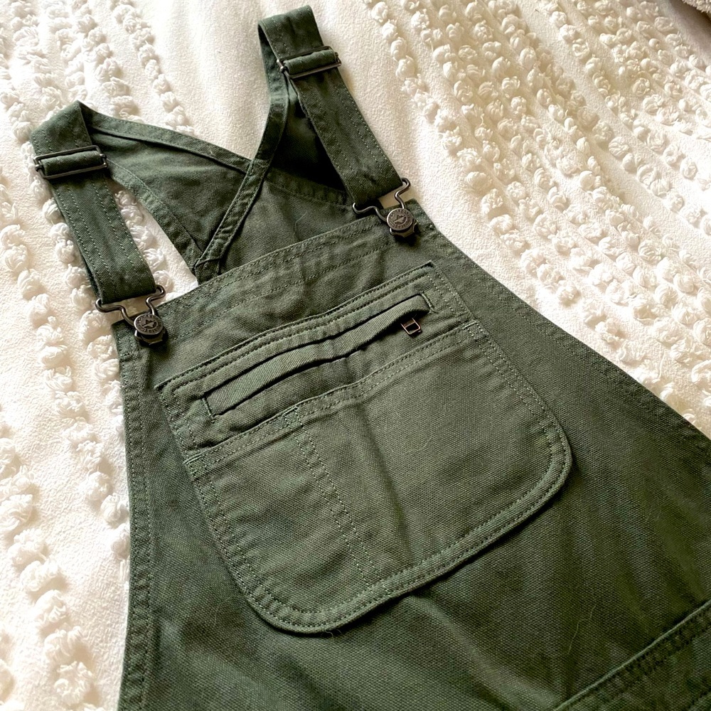 Patagonia Women’s Stand Up Overalls 5” - Kale Green